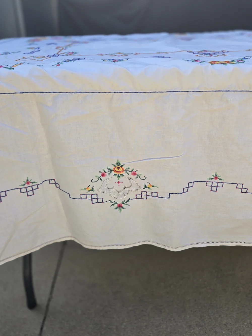 Vintage Cream Tablecloth with Multicolor Floral Embroidery